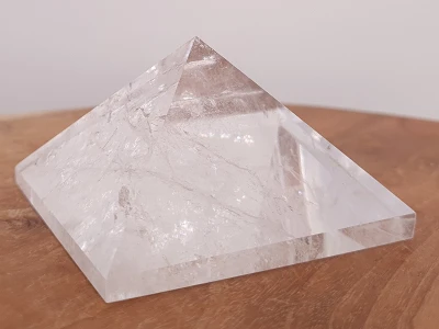 Afbeelding van Bergkristal piramide 327 gram