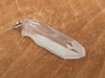 Afbeelding van Isis kristal met venster hanger 2,99 gram