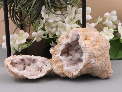 Afbeelding van Bergkristal Geode Set 326 gram