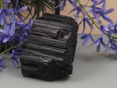 Afbeelding van Zwarte Toermalijn Ruw 696 gram