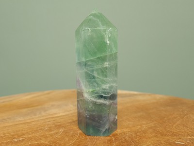 Afbeelding van Fluoriet punt groen met een klein beetje paars 204 gram