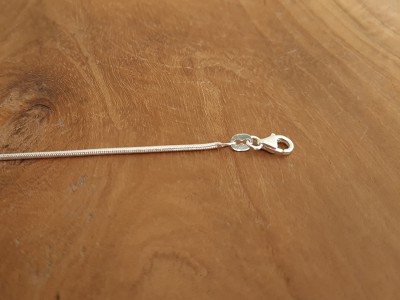 Afbeelding van Zilveren ketting met slangen-design 50 cm