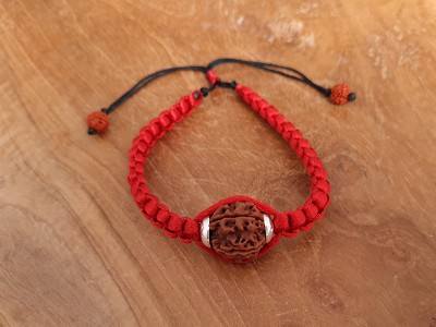 Afbeelding van Rudraksha armband rood draad