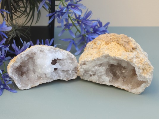 Afbeelding voor Bergkristal Geode Set 691 gram